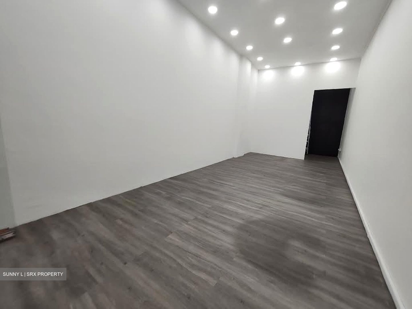 Ang Mo Kio Avenue 8 (D20), Shop House #573916481